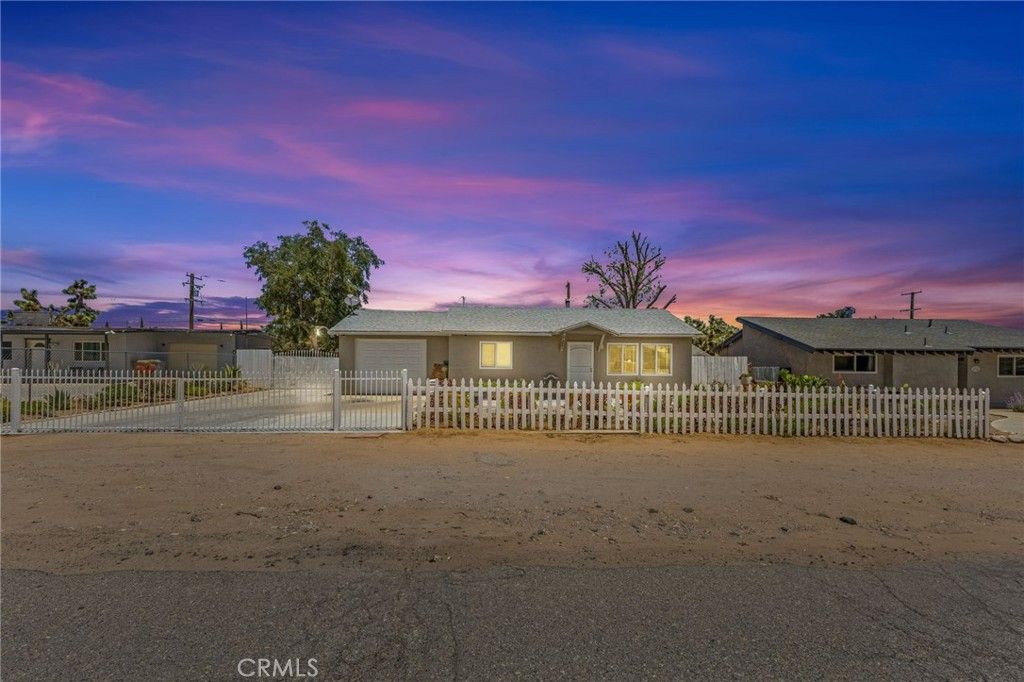16116 Cajon, Hesperia, CA 92345