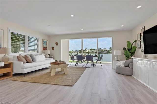 2500 Gulf Shore BLVD N S10, Naples, FL 34103