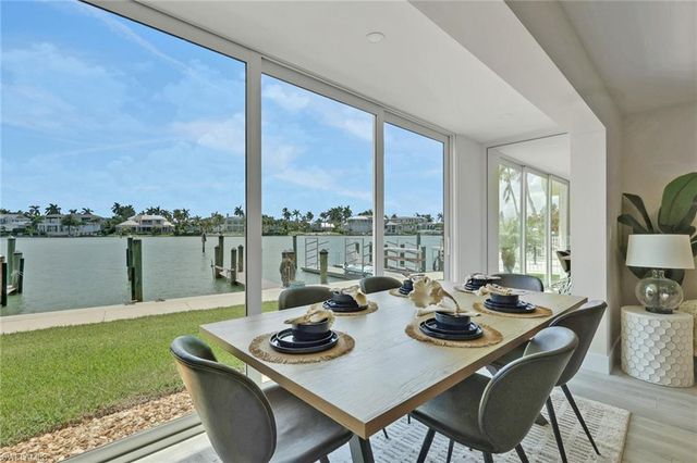 2500 Gulf Shore BLVD N S10, Naples, FL 34103