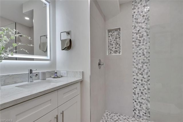 2500 Gulf Shore BLVD N S10, Naples, FL 34103