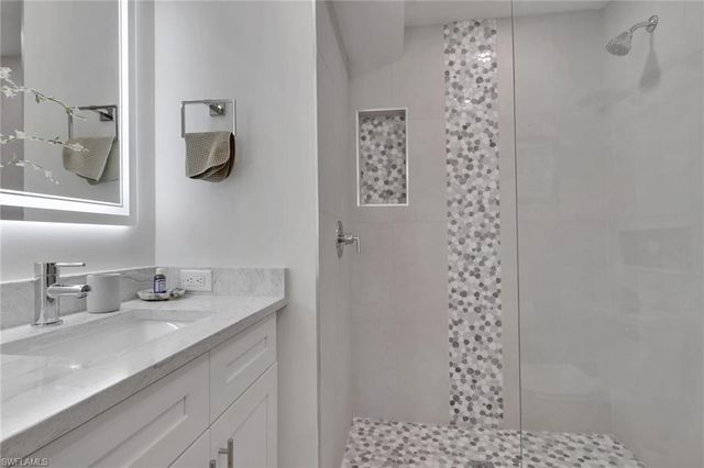 2500 Gulf Shore BLVD N S10, Naples, FL 34103