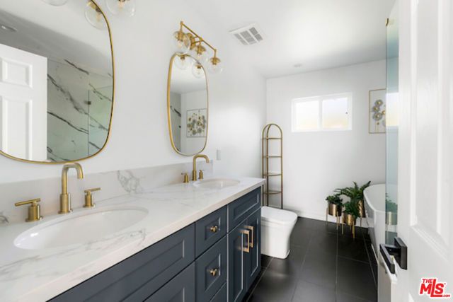 164 N Willaman Drive, Beverly Hills, CA 90211