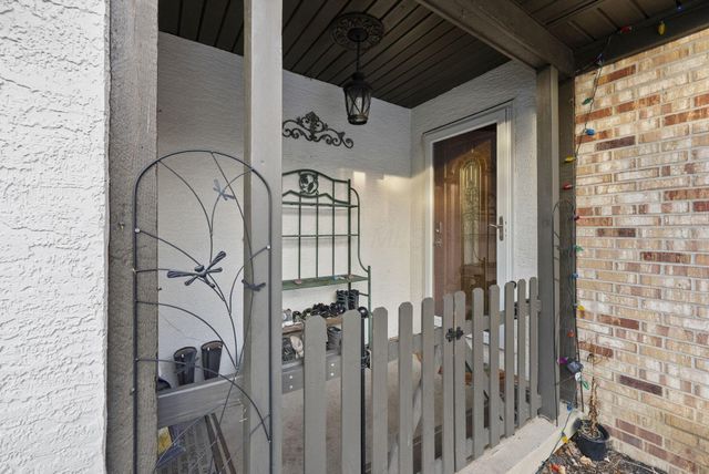 7680 Foxboro Lane, Columbus, OH 43235