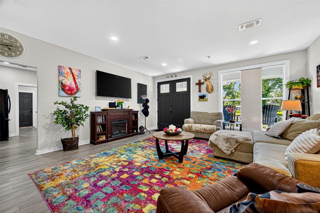 502 Tall Timber Drive, West Columbia, TX 77486