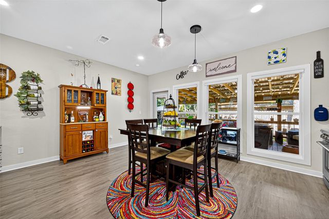 502 Tall Timber Drive, West Columbia, TX 77486