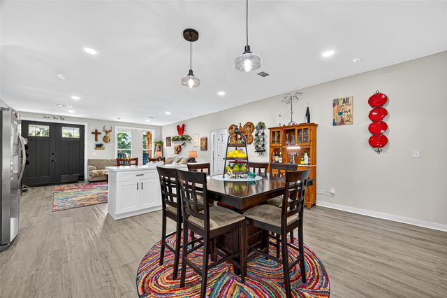 502 Tall Timber Drive, West Columbia, TX 77486