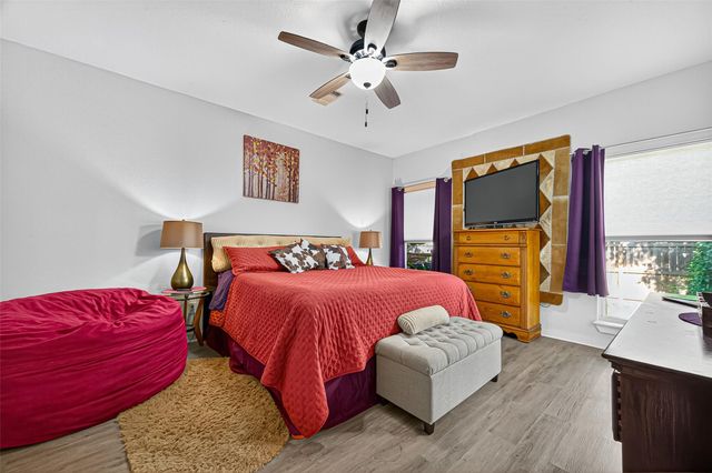 502 Tall Timber Drive, West Columbia, TX 77486