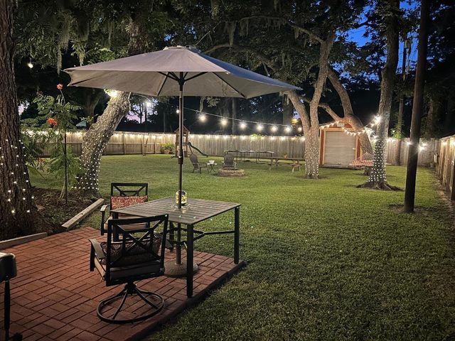 502 Tall Timber Drive, West Columbia, TX 77486