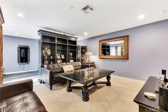 8009 Lena Ave, West Hills, CA 91304