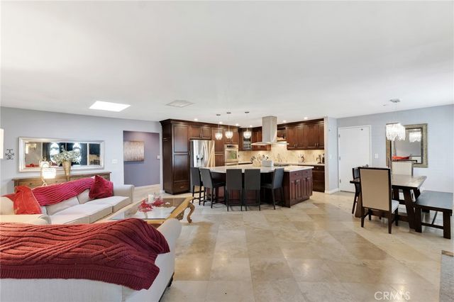 8009 Lena Ave, West Hills, CA 91304