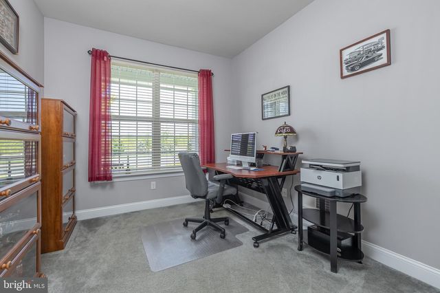 179 EISENHOWER DR, Swedesboro, NJ 08085