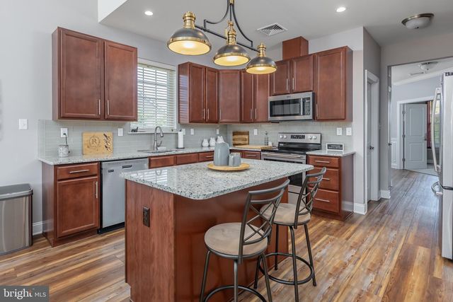 179 EISENHOWER DR, Swedesboro, NJ 08085