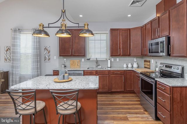 179 EISENHOWER DR, Swedesboro, NJ 08085