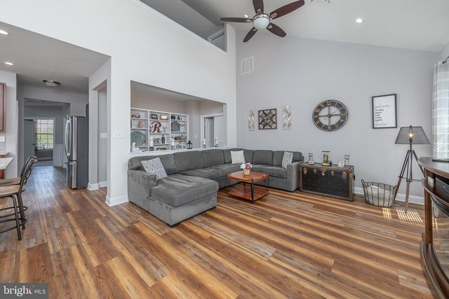 179 EISENHOWER DR, Swedesboro, NJ 08085