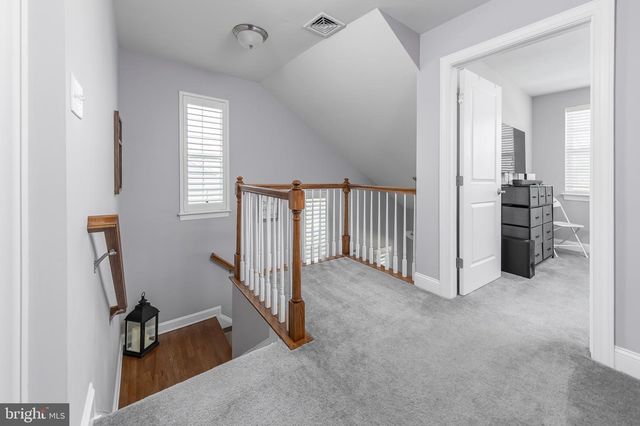 179 EISENHOWER DR, Swedesboro, NJ 08085