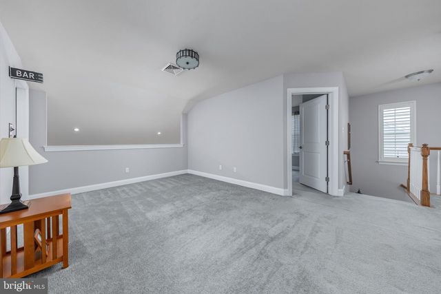 179 EISENHOWER DR, Swedesboro, NJ 08085