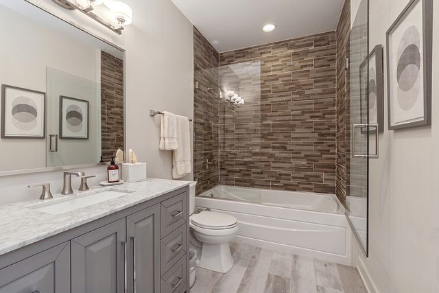 15w181 87th Street, Burr Ridge, IL 60527