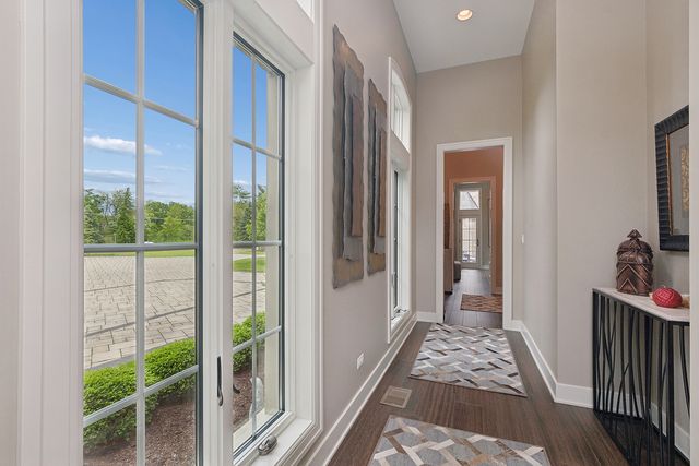 15w181 87th Street, Burr Ridge, IL 60527