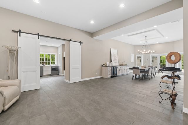 15w181 87th Street, Burr Ridge, IL 60527