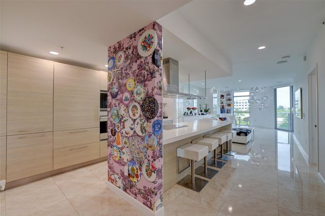 17301 Biscayne Boulevard 406, North Miami Beach, FL 33160