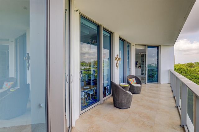 17301 Biscayne Boulevard 406, North Miami Beach, FL 33160