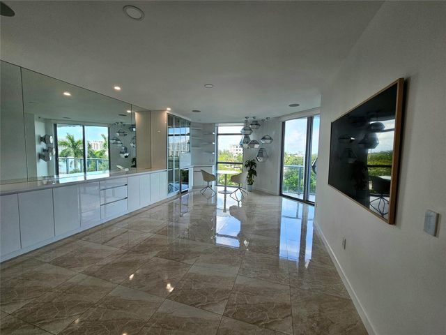 17301 Biscayne Boulevard 406, North Miami Beach, FL 33160