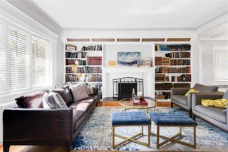 154 Beaumont Street, Brooklyn, NY 11235