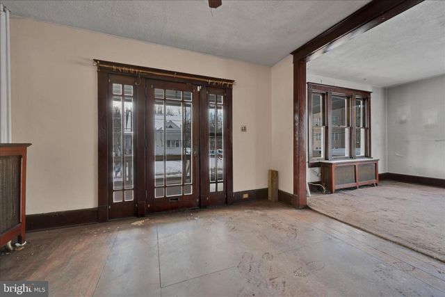 200 W MAIN ST, Schuylkill Haven, PA 17972