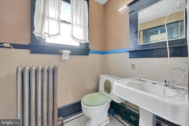 200 W MAIN ST, Schuylkill Haven, PA 17972