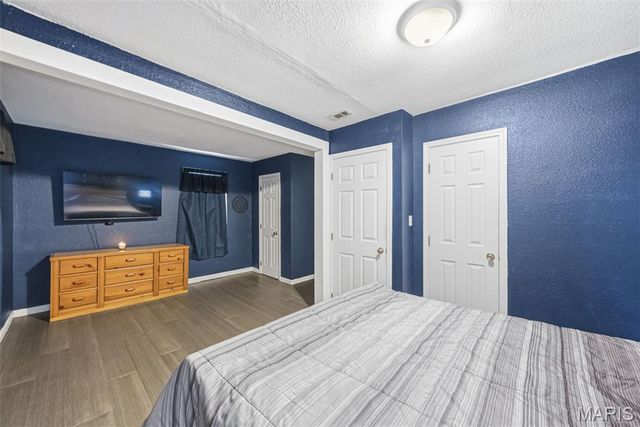 879 Twin Oak Drive, Hillsboro, MO 63050