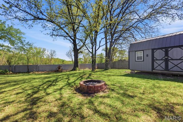 879 Twin Oak Drive, Hillsboro, MO 63050