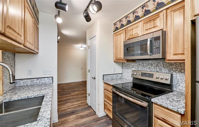 146 Old Buggy Court A, St Charles, MO 63304