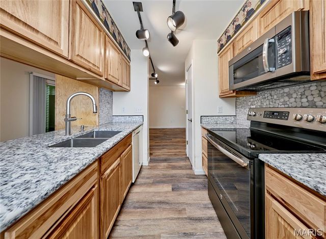 146 Old Buggy Court A, St Charles, MO 63304