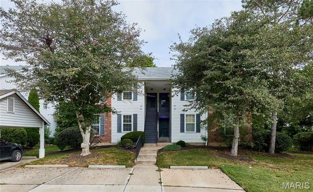 146 Old Buggy Court A, St Charles, MO 63304