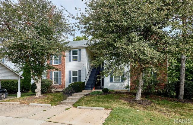 146 Old Buggy Court A, St Charles, MO 63304