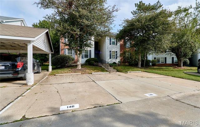 146 Old Buggy Court A, St Charles, MO 63304