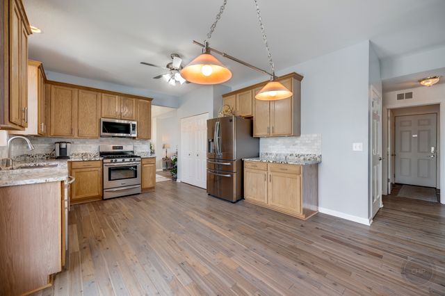 24333 W Walnut Circle, Plainfield, IL 60585