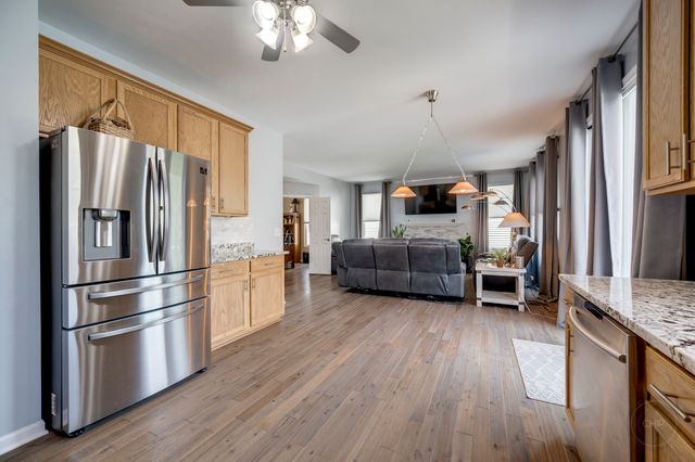 24333 W Walnut Circle, Plainfield, IL 60585
