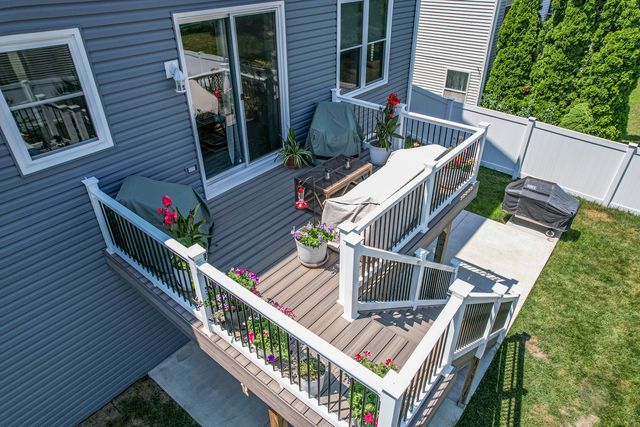24333 W Walnut Circle, Plainfield, IL 60585