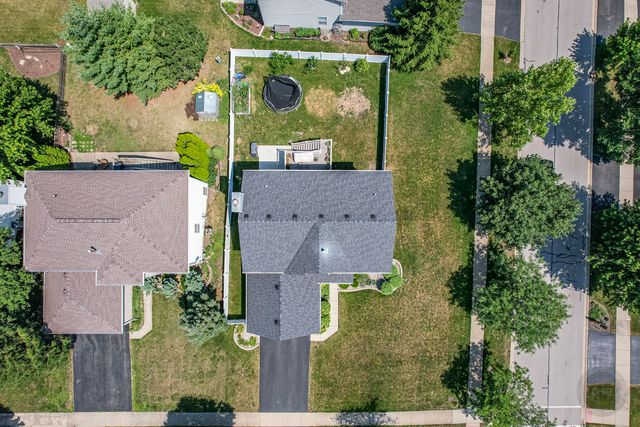 24333 W Walnut Circle, Plainfield, IL 60585