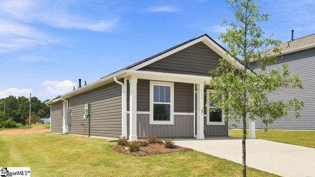 717 Longton Street, Woodruff, SC 29388