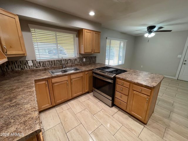2211 N 54TH Lane, Phoenix, AZ 85035