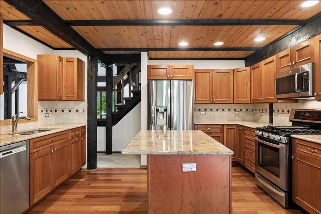 6205 Katmai Trail, Mchenry, IL 60050