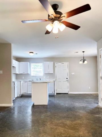 2610 MAVERICK AVE, Memphis, TN 38127