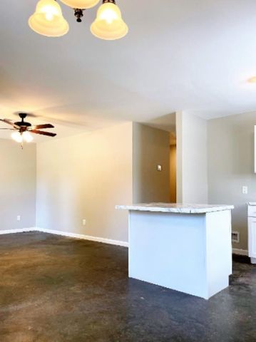 2610 MAVERICK AVE, Memphis, TN 38127