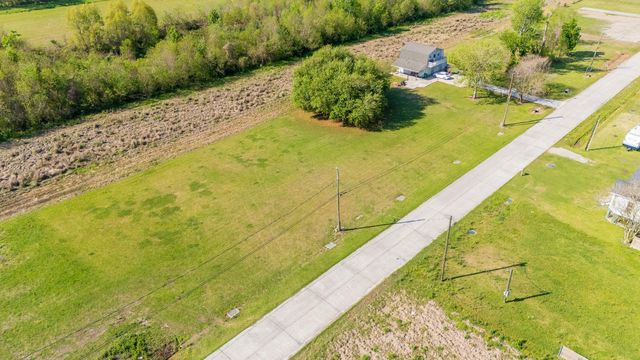 TBD Country Village Drive, Raceland, LA 70394