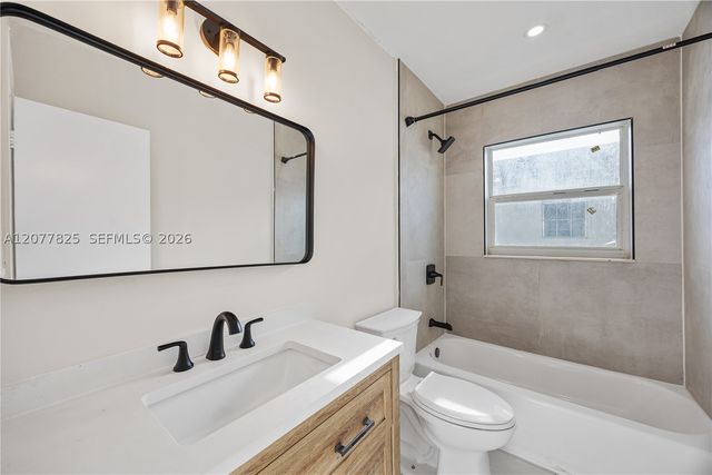 5420 Hollywood Blvd 209, Hollywood, FL 33021