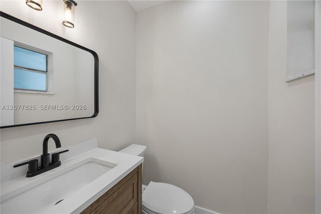 5420 Hollywood Blvd 209, Hollywood, FL 33021