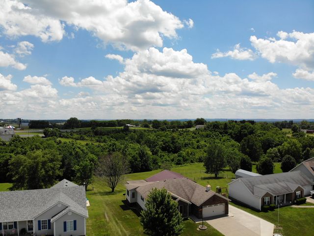 143 Deer Run, Lancaster, KY 40444