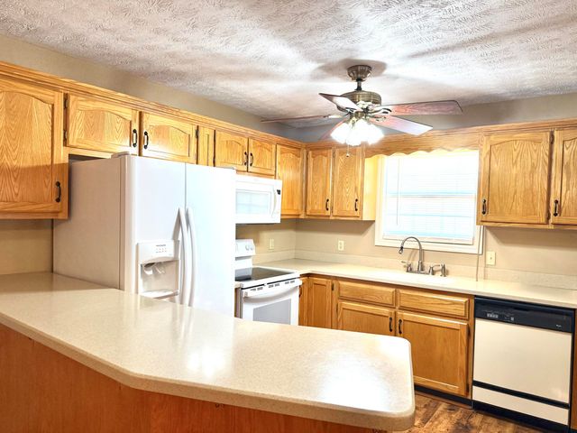 143 Deer Run, Lancaster, KY 40444